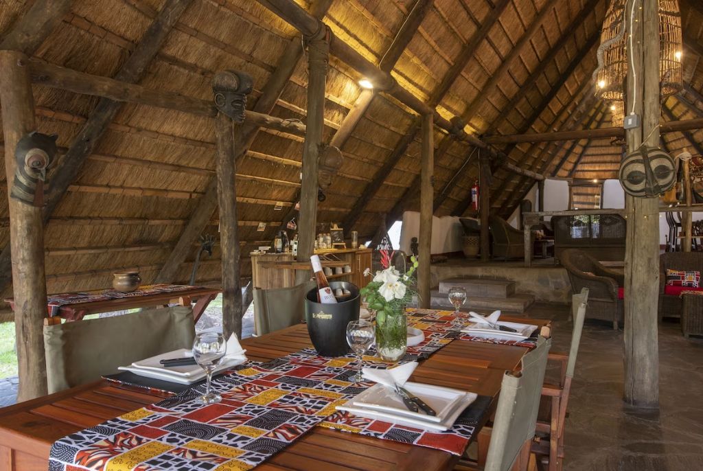 Restaurant Pionner Camp zambie